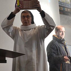 Wort-Gottes-Feier-Leiterin Sr. Maria Leopold